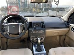 لاند روفر LR2